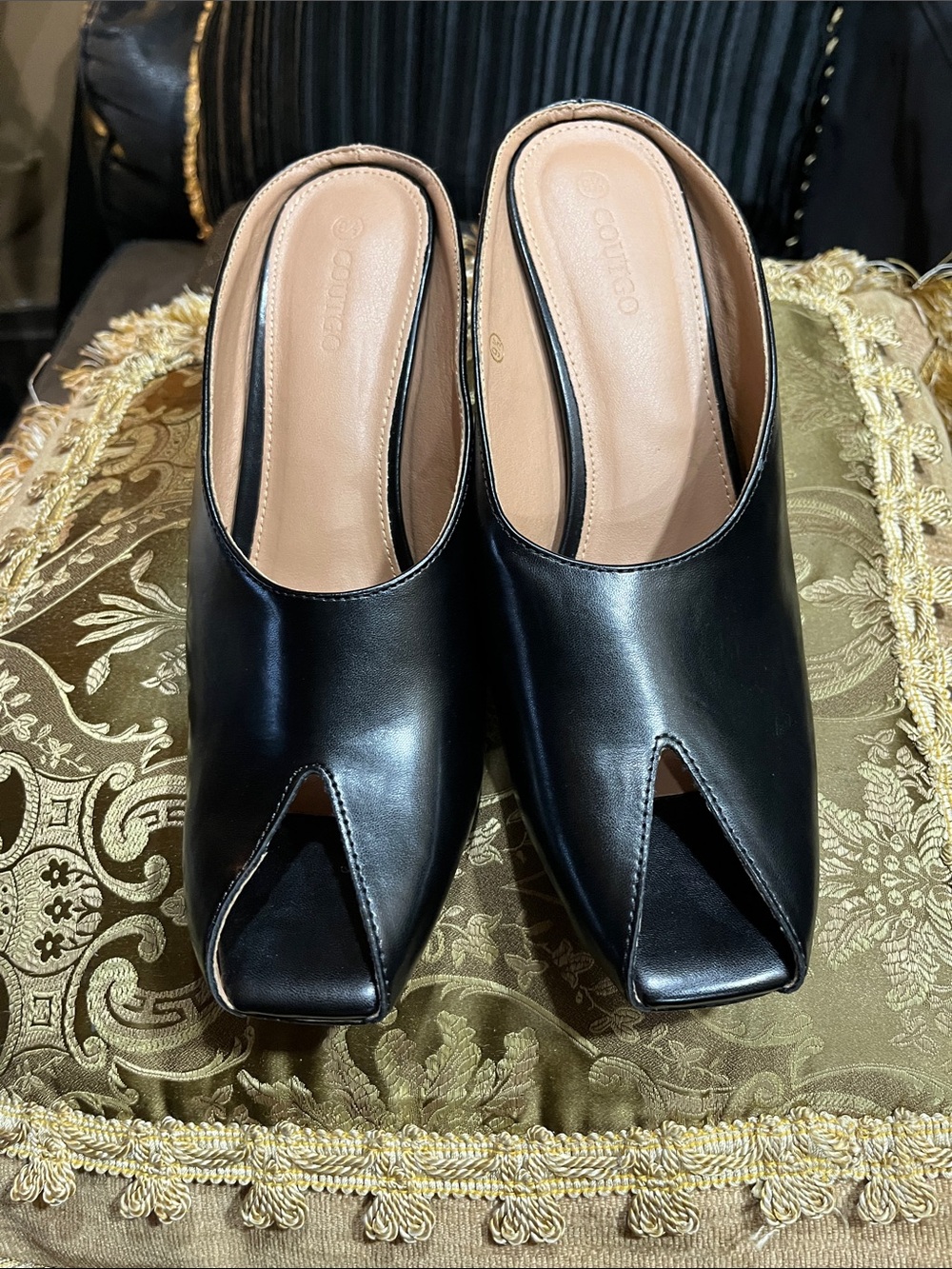 COUTGO BLACK OPEN TOE MULES - SZ. 9.5